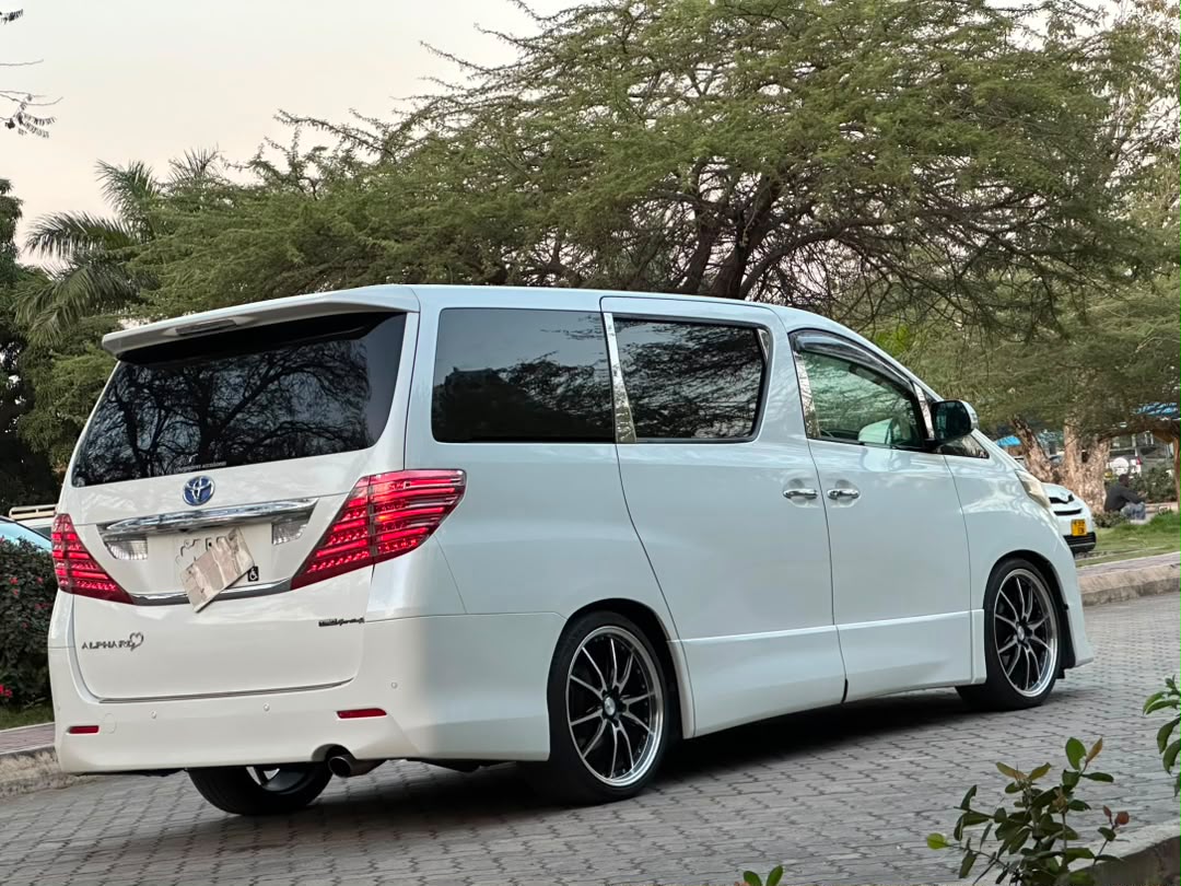 TOYOTA ALPHARD thumbnail 13